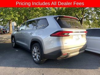 Used 2024 Toyota Grand Highlander AWD video 2