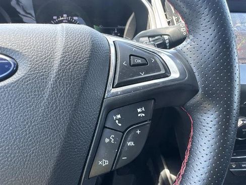 Used 2020 Ford Edge ST-Line w/ Cold Weather Package AWD/4WD image 12