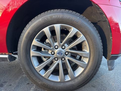 Used 2020 Ford Expedition Limited w/ Equipment Group 301A image 9