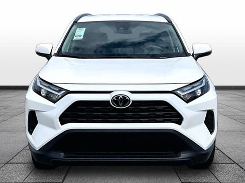 Used 2024 Toyota RAV4 XLE FWD image 3