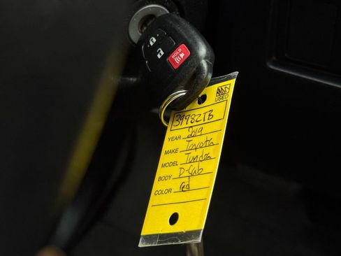 Used 2019 Toyota Tundra SR5 w/ SR5 Upgrade Package image 34