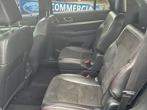 Used 2018 Ford Explorer XLT w/ Equipment Group 202A FWD image 8