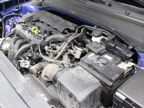 Used 2024 Hyundai Venue SEL FWD image 28