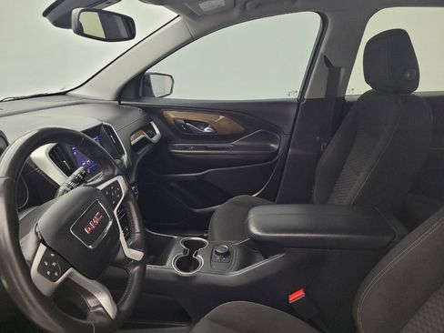 Used 2020 GMC Terrain SLE w/ Elevation Edition FWD image 17