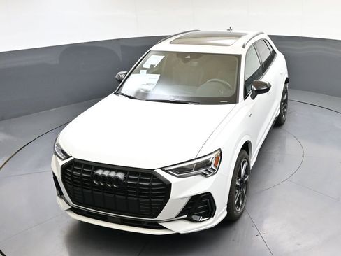 Used 2025 Audi Q3 2.0T Premium Plus w/ Premium Plus Package image 45