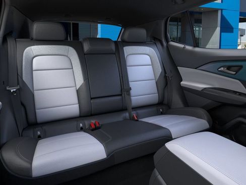 New 2026 Chevrolet Equinox EV LT w/ Convenience Package II image 17