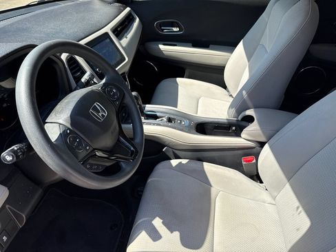 Used 2021 Honda HR-V EX image 18