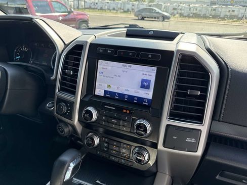Used 2020 Ford F150 Lariat w/ Equipment Group 502A Luxury AWD/4WD image 25