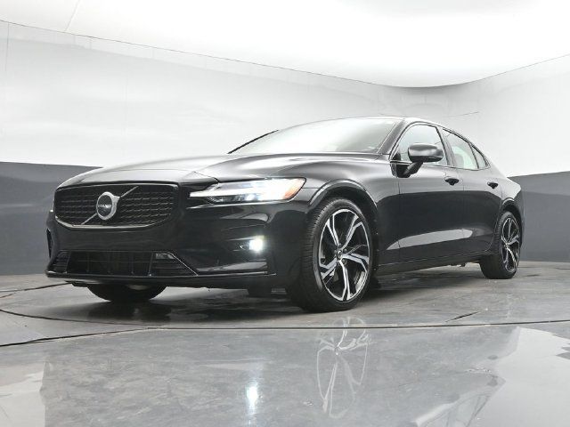 Used 2023 Volvo S60 B5 Ultimate w/ Protection Package Premier FWD image 37