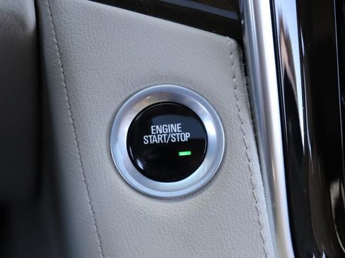 Used 2019 Cadillac Escalade ESV Premium Luxury image 46