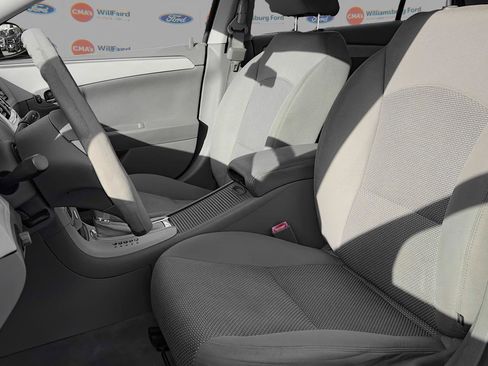 Used 2012 Chevrolet Malibu LS image 7