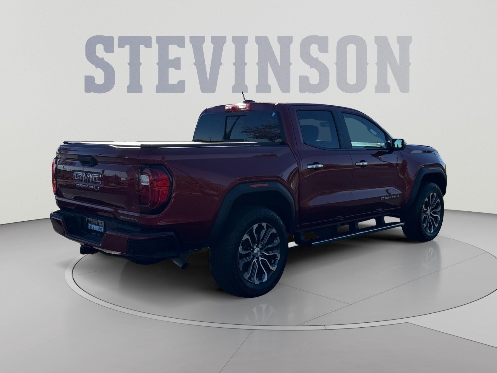Used 2024 GMC Canyon Denali AWD/4WD image 5