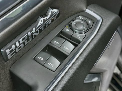 Used 2023 Chevrolet Silverado 1500 High Country AWD/4WD image 19