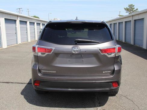 Used 2014 Toyota Highlander Limited FWD image 6