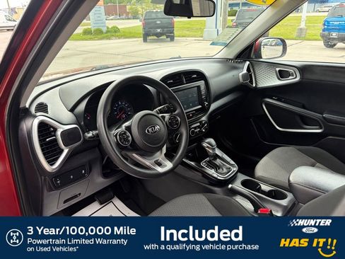 Used 2020 Kia Soul LX FWD image 2