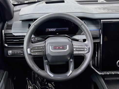 New 2026 GMC Acadia AT4 w/ Luxury Package AWD/4WD image 11