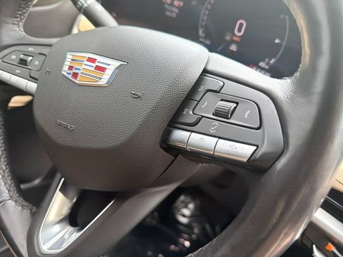 Used 2024 Cadillac XT4 Luxury w/ Cold Weather Package FWD image 44