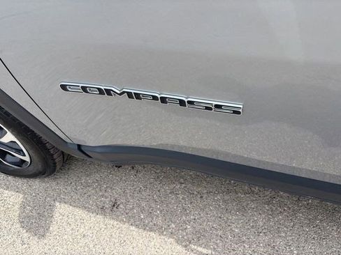Used 2023 Jeep Compass Limited AWD/4WD image 45