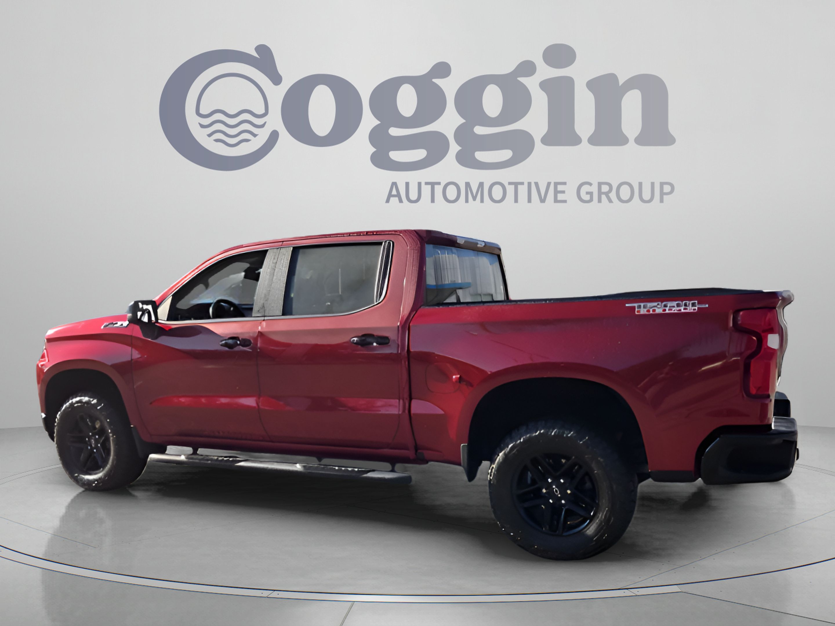 Used 2021 Chevrolet Silverado 1500 LT Trail Boss w/ Bed Protection Package AWD/4WD image 3