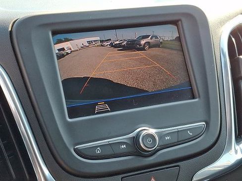 Used 2020 Chevrolet Equinox LT FWD image 18
