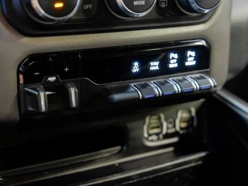 Used 2020 RAM 1500 Lone Star AWD/4WD image 31