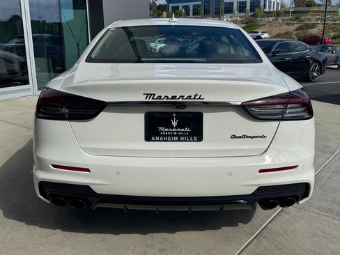 Certified 2022 Maserati Quattroporte Modena RWD image 7