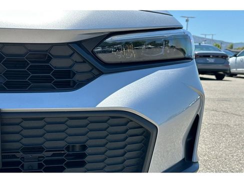 Used 2025 Honda Civic Sport image 48