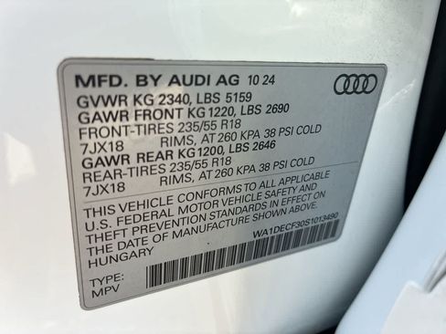 Used 2025 Audi Q3 2.0T Premium AWD/4WD image 32