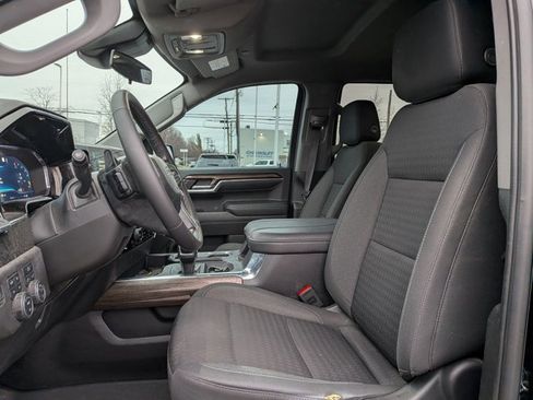 Used 2023 Chevrolet Silverado 1500 LT Trail Boss image 9