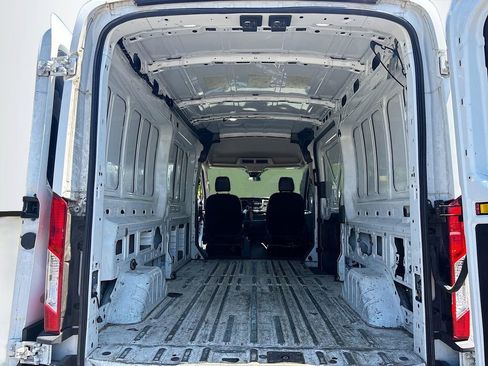 Used 2020 Ford Transit 250 Medium Roof RWD image 10
