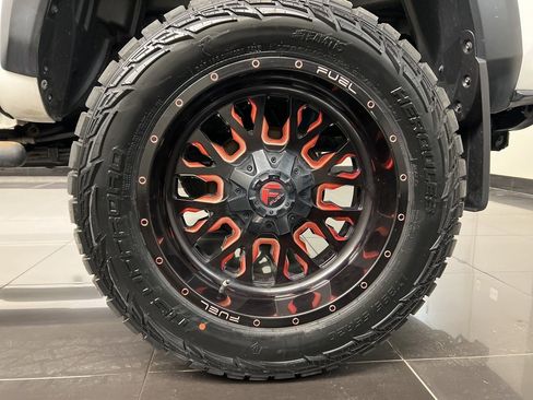 Used 2018 Toyota Tacoma TRD Off-Road image 7