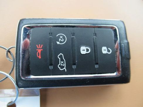 Used 2023 Jeep Grand Cherokee L Summit AWD/4WD image 33