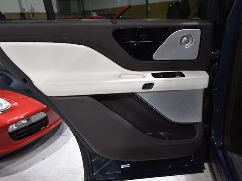 Used 2022 Lincoln Aviator Black Label image 45
