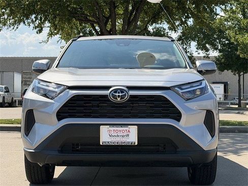 New 2025 Toyota RAV4 XLE image 8