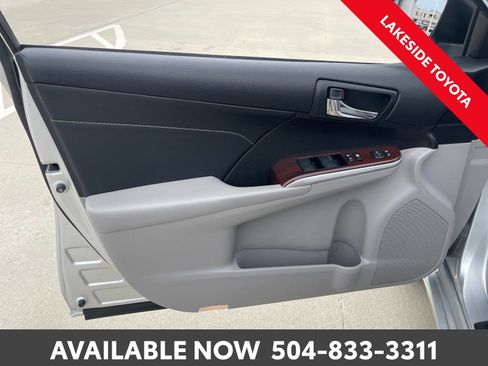 Used 2014 Toyota Camry XLE image 24