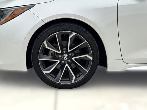 Used 2019 Toyota Corolla XSE image 11