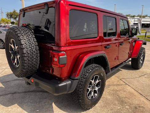 Used 2021 Jeep Wrangler Unlimited Rubicon AWD/4WD image 3