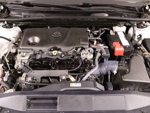 Used 2023 Toyota Camry SE FWD image 18