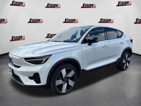 Used 2023 Volvo C40 P8 Recharge Ultimate image 1