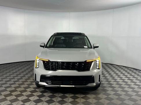 Used 2025 Kia Sorento S w/ Panoramic Sunroof Package image 11