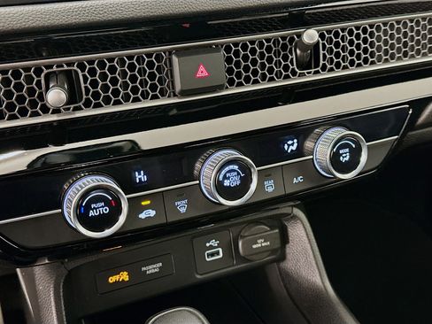 Used 2023 Honda Civic Sport image 23