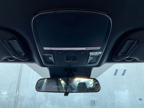 Used 2025 Toyota Camry SE image 16