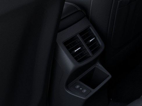 Used 2024 Kia Seltos SX image 27