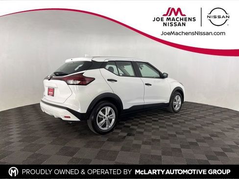Certified 2022 Nissan Kicks S FWD image 5