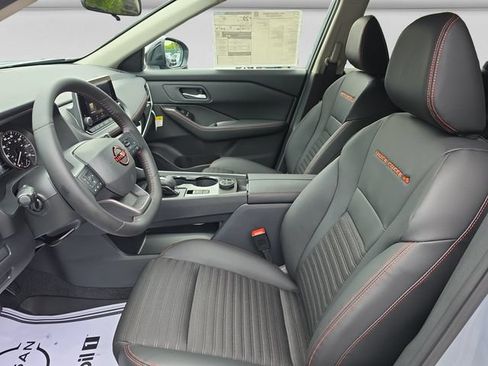 New 2026 Nissan Rogue SV AWD/4WD image 10