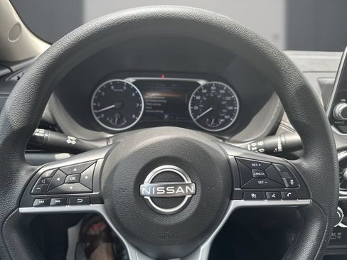 Used 2024 Nissan Sentra SV FWD image 20