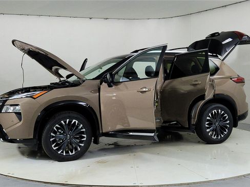 New 2025 Nissan Rogue Platinum w/ Platinum Premium Package image 10