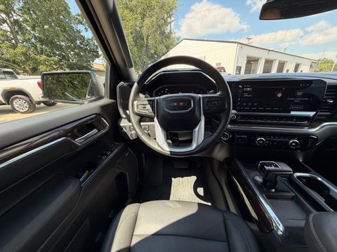 Used 2024 GMC Sierra 1500 Elevation w/ Elevation Premium Package AWD/4WD image 14