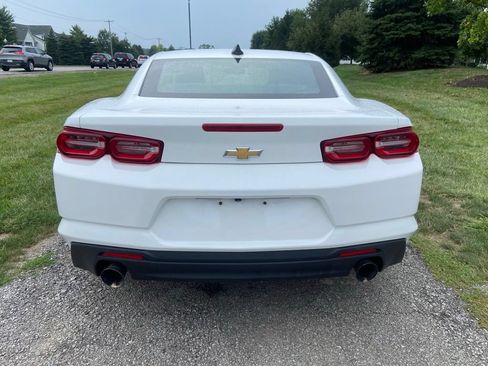 Used 2022 Chevrolet Camaro LT RWD image 4