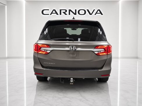 Used 2018 Honda Odyssey EX-L image 3